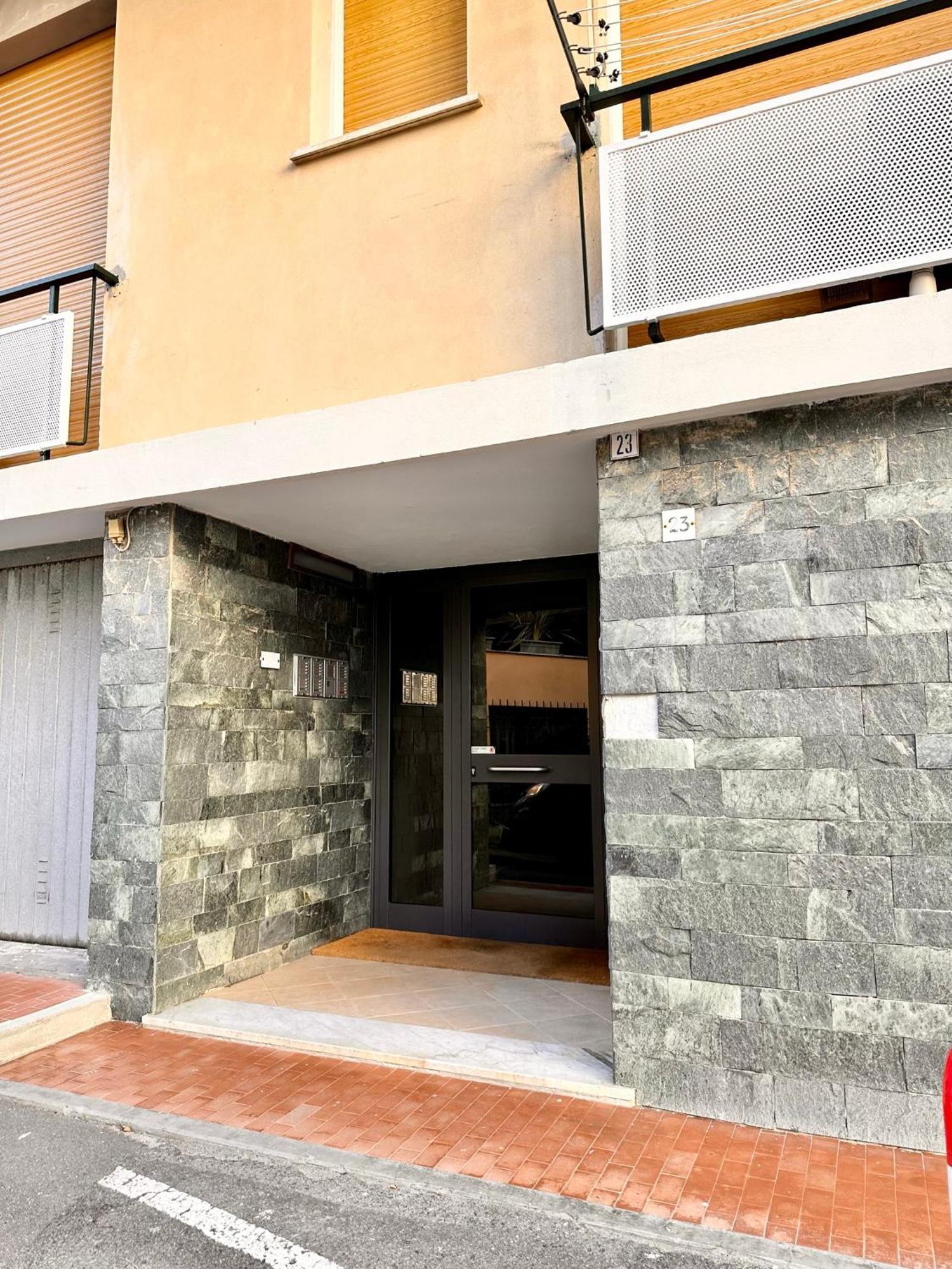 Hostdomus - Cozy Corner Near The Sea Apartment *